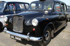 1971 Austin FX4 - London Bus Museum Spring Gathering, Cobham, 2010